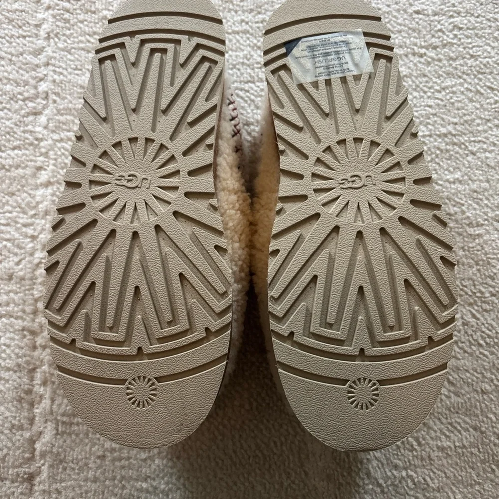 UGG Tan Tazz braided Slippers - Picture 4 of 7
